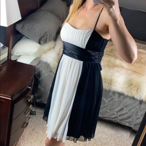 City Triangles Formal Dress, Medium - Picture 2 of 9